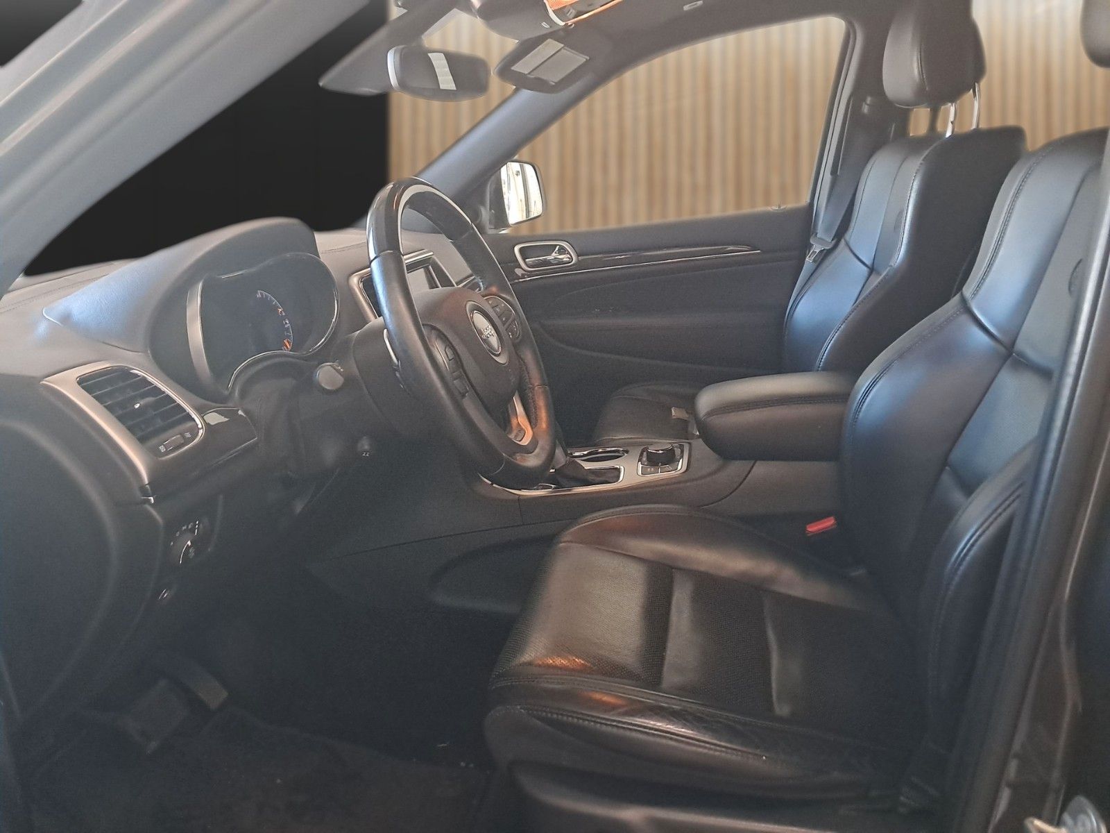 Fahrzeugabbildung Jeep Grand Cherokee 3.0 CRD Overland