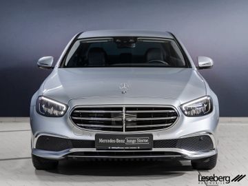Mercedes E 200 - 5