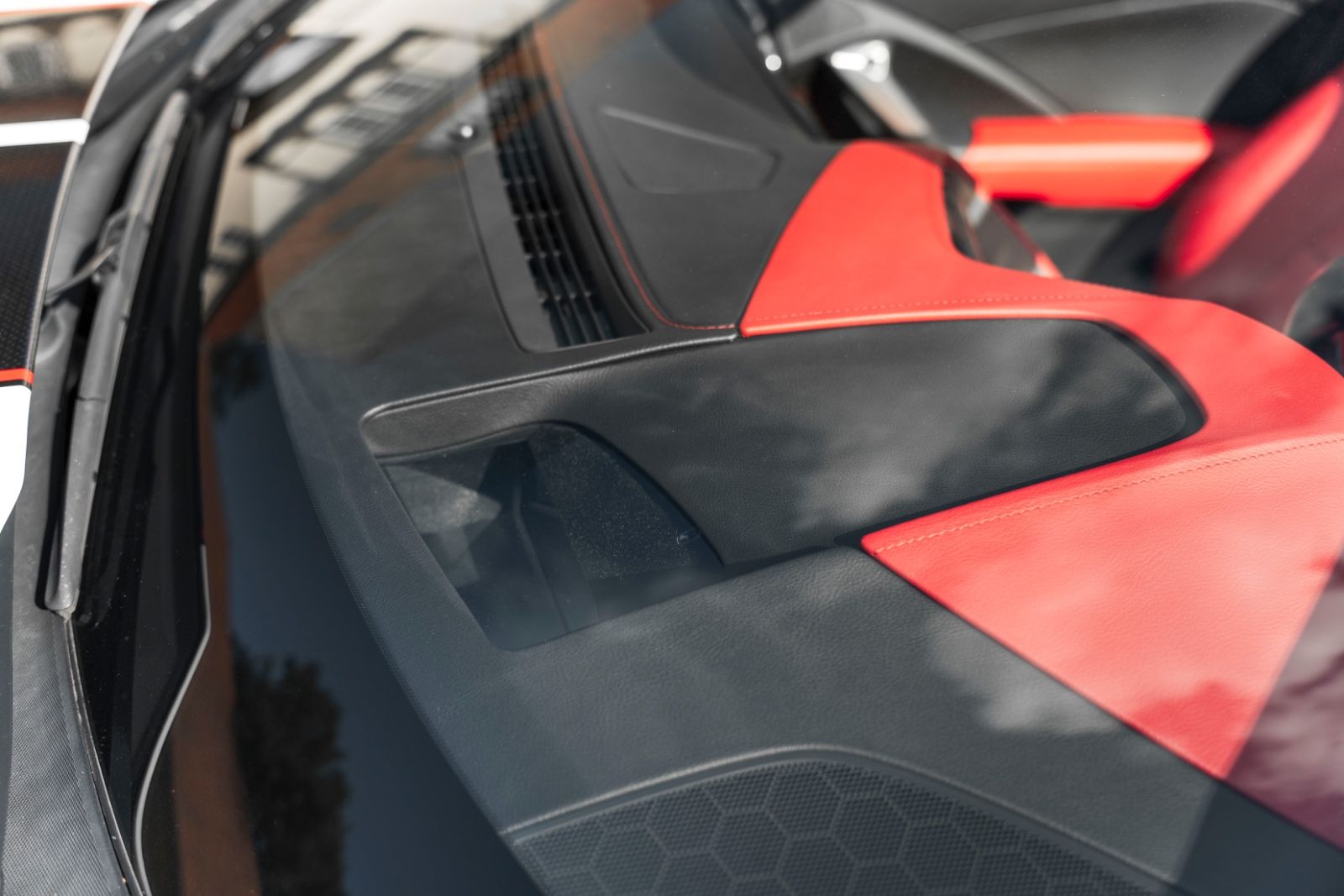 Fahrzeugabbildung Corvette Z06 CABRIOLET 6,2L 2LZ HUD BOSE KAM NAV