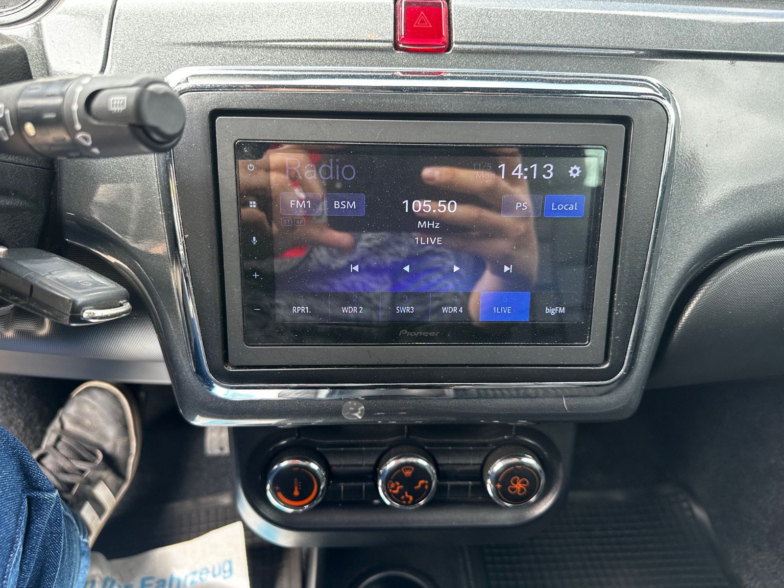 Ligier JS 60 DCi | Leder | Kamera | Carplay — Bild 12