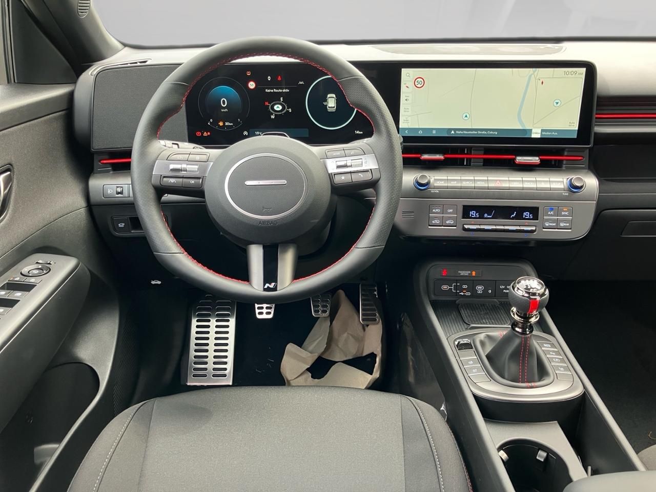Fahrzeugabbildung Hyundai KONA N-LINE 2xKlima 360 Akustikglas DynLicht LM