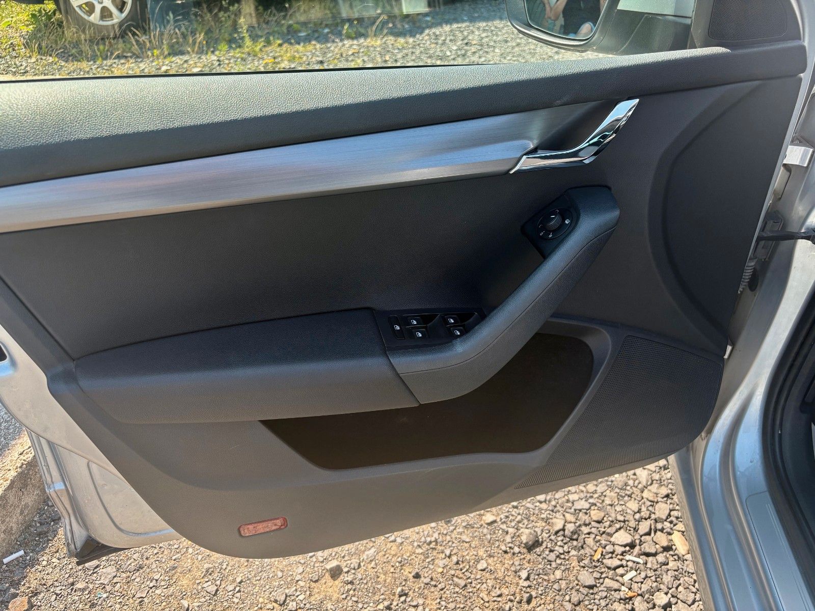 Fahrzeugabbildung SKODA Octavia 2.0 TDI Combi Joy DSG Navi Xenon SCHECKH