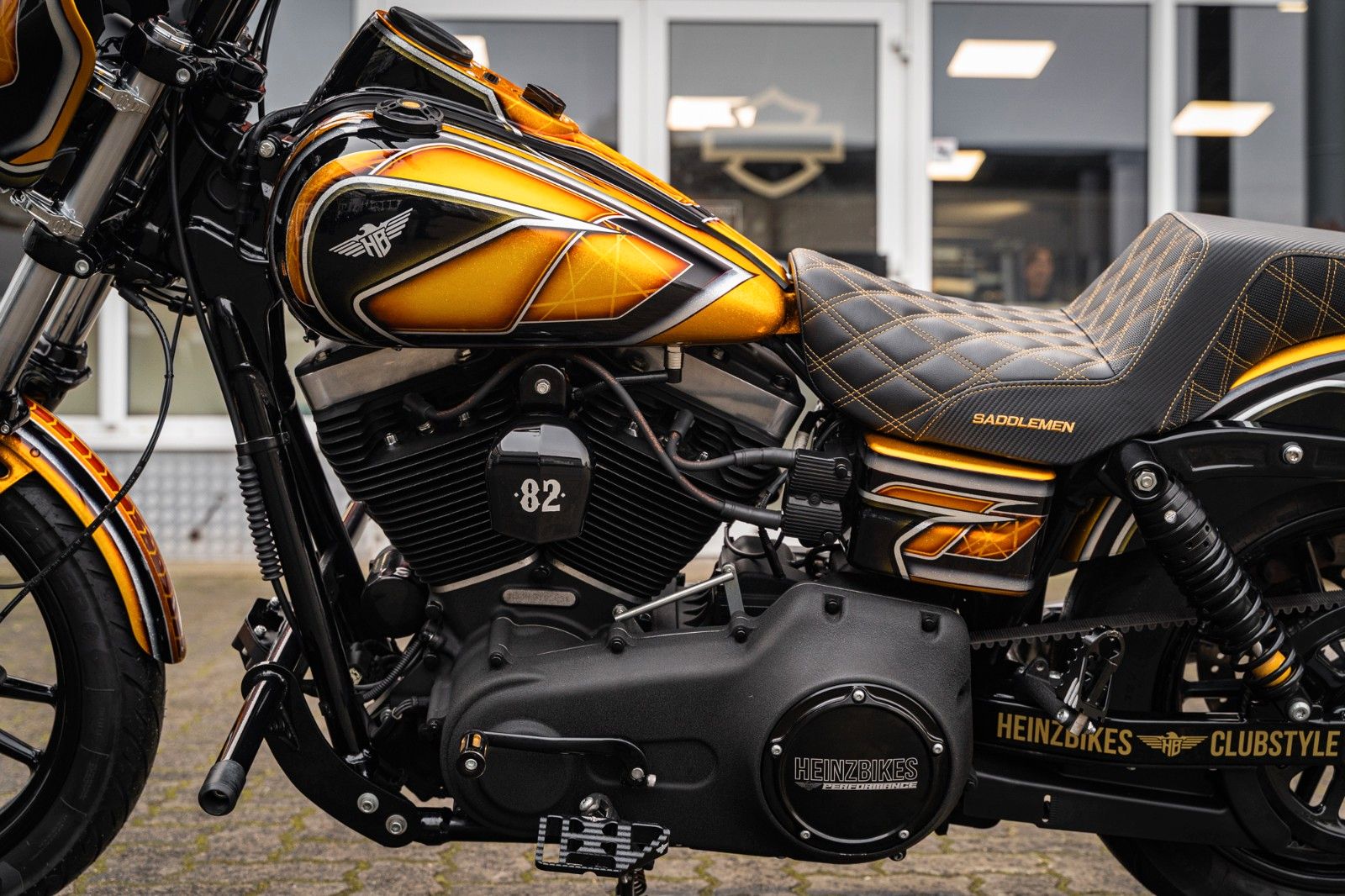 Fahrzeugabbildung Harley-Davidson Dyna Street Bob Ltd. Heinz Bikes Clubstyle 1of1