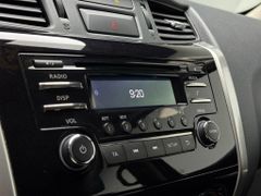 NISSAN Navara Double Cab 4x4 Sperre LED Temp 1. Hand