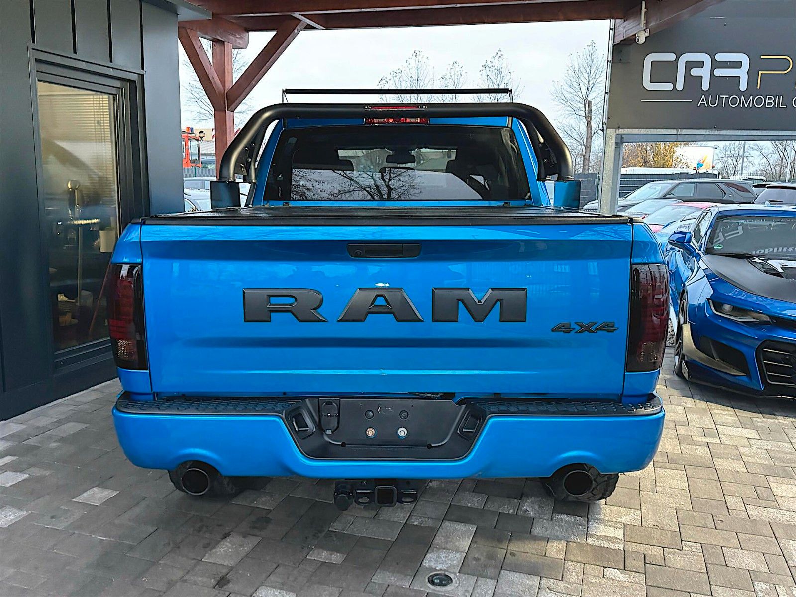 Fahrzeugabbildung Dodge RAM 5.7 V8 HEMI SPORT Offroad CrewCab 4x4 LED