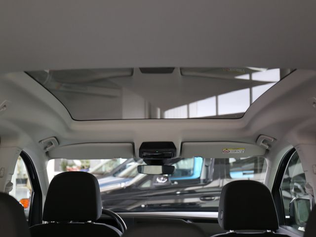 Volkswagen Caddy 1.5TSI DSG DARK LABEL LED PANO NAV STANDHZ