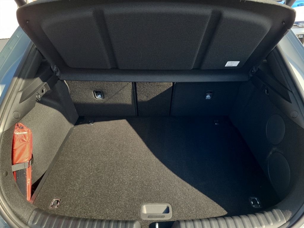 Fahrzeugabbildung Kia Xceed 1.4 T-GDI DCT Spirit XClusive Paket