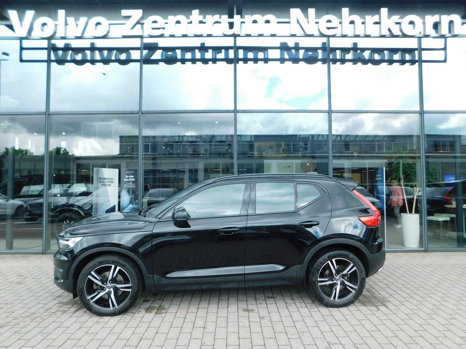 Fahrzeugabbildung Volvo XC40 T4 R-Design