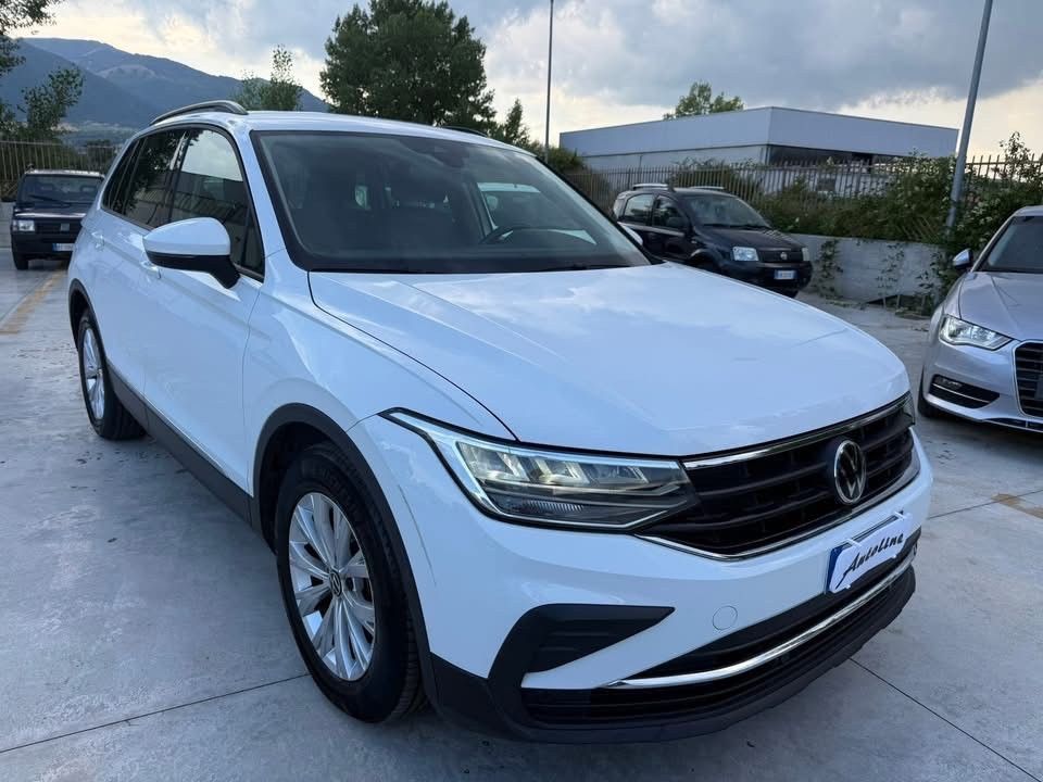 Volkswagen Tiguan 2.0 TDI 122CV 6 MARCE E6D imagem 3