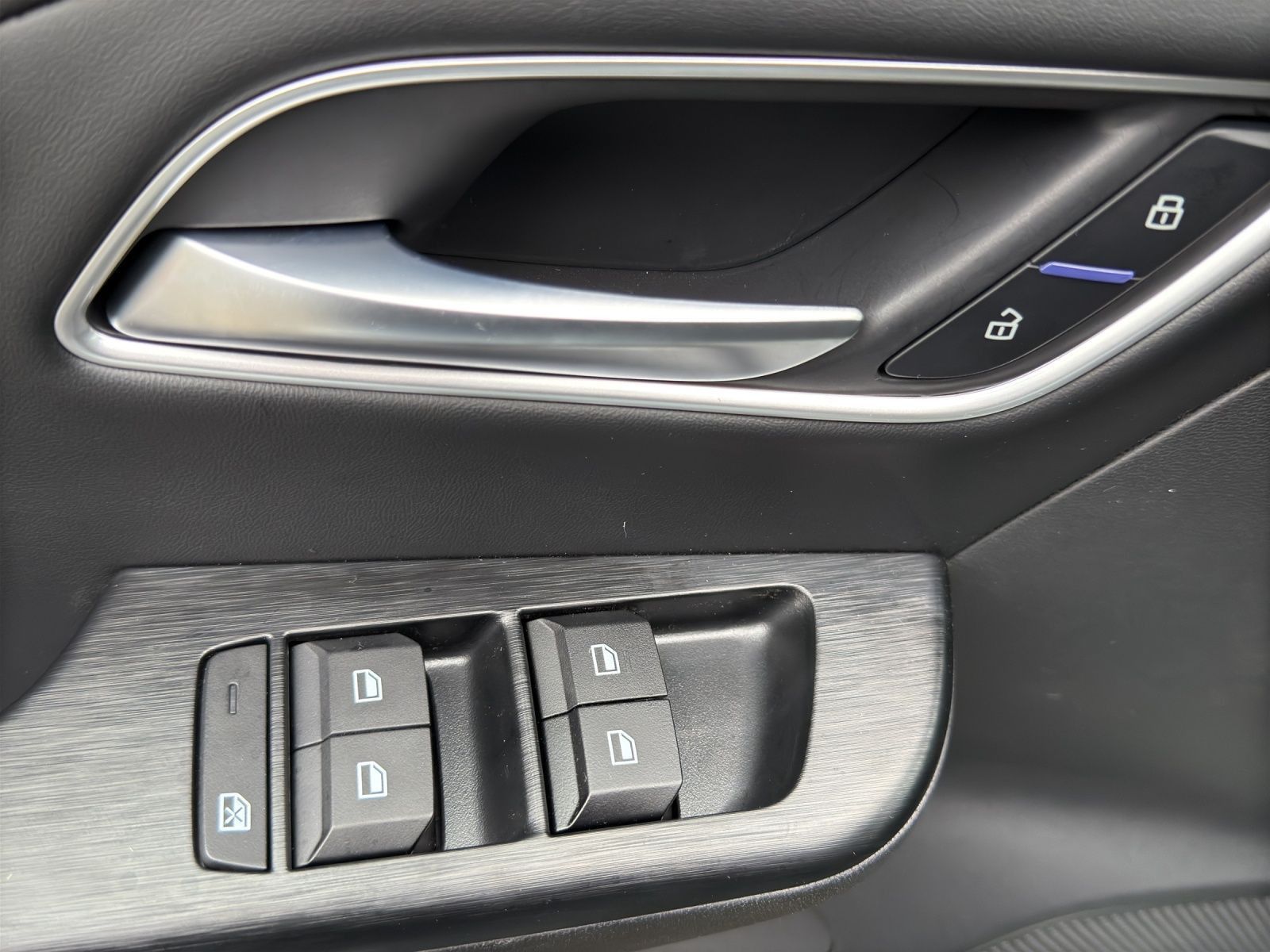 MG ZS - Bild 8