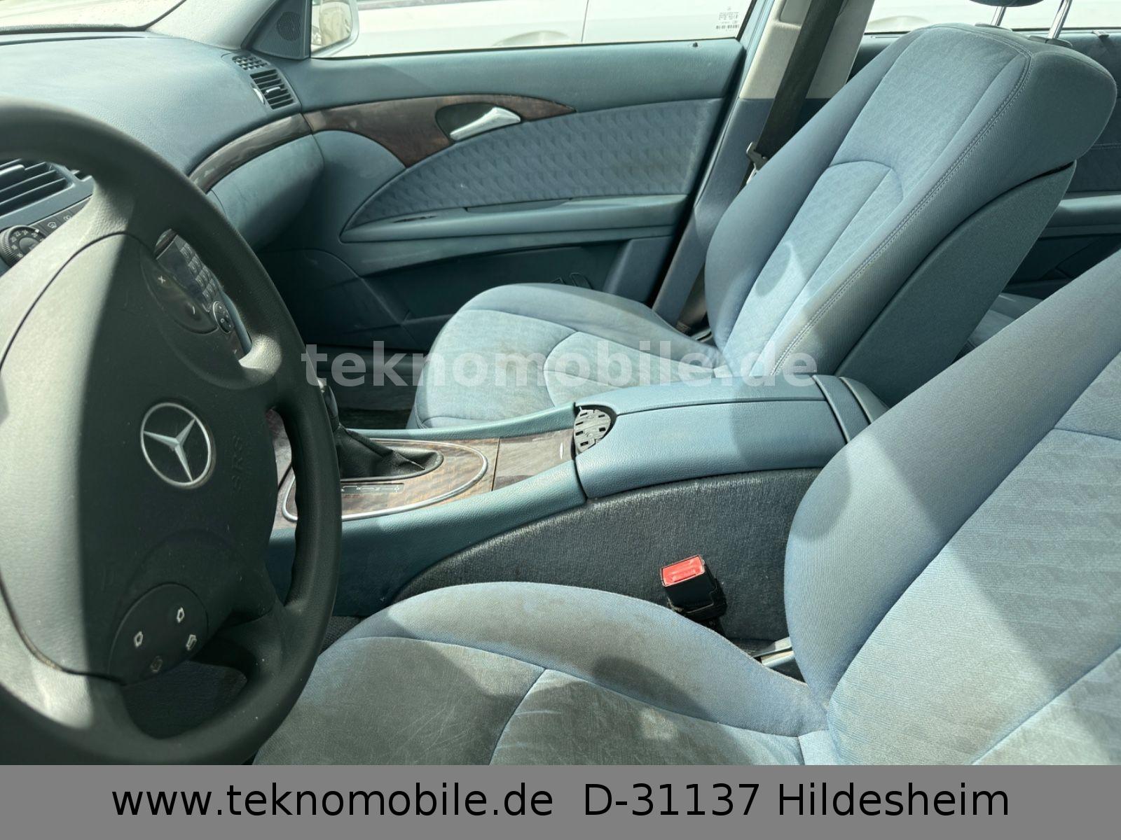 Mercedes-Benz E220 2005 — photo 7