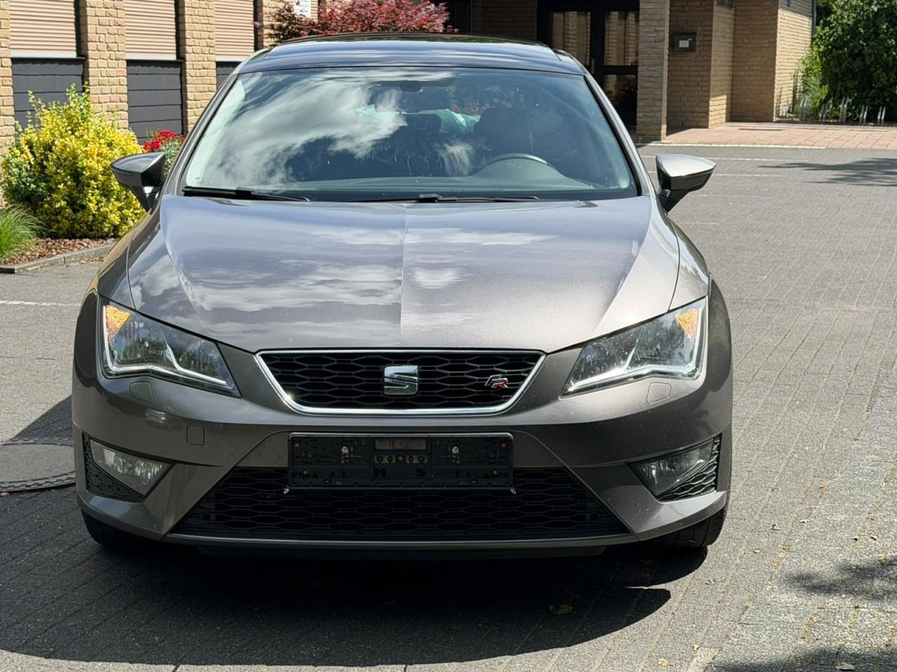 Seat Leon FR Klima Einparkhilfe Schiebedach el.