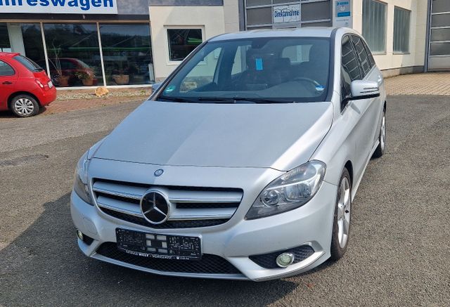 Mercedes-Benz B 180 Sportpaket Spiegelpaket