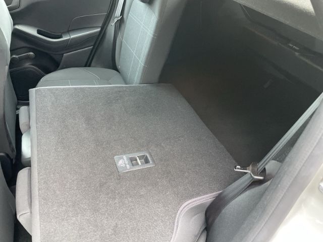 Fahrzeugabbildung Ford Fiesta 1.0 EcoBoost Cool & Connect DAB, Tempomat