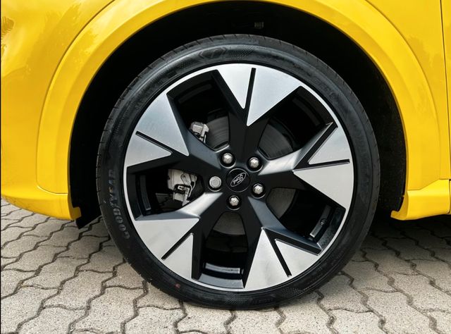 Puma Gen-E *360°Kamera*AHK*Außenspiegel-schwarz*