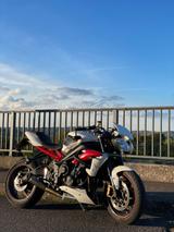 Triumph Street Triple 675R - TRIUMPH 675 STREET TRIPLE