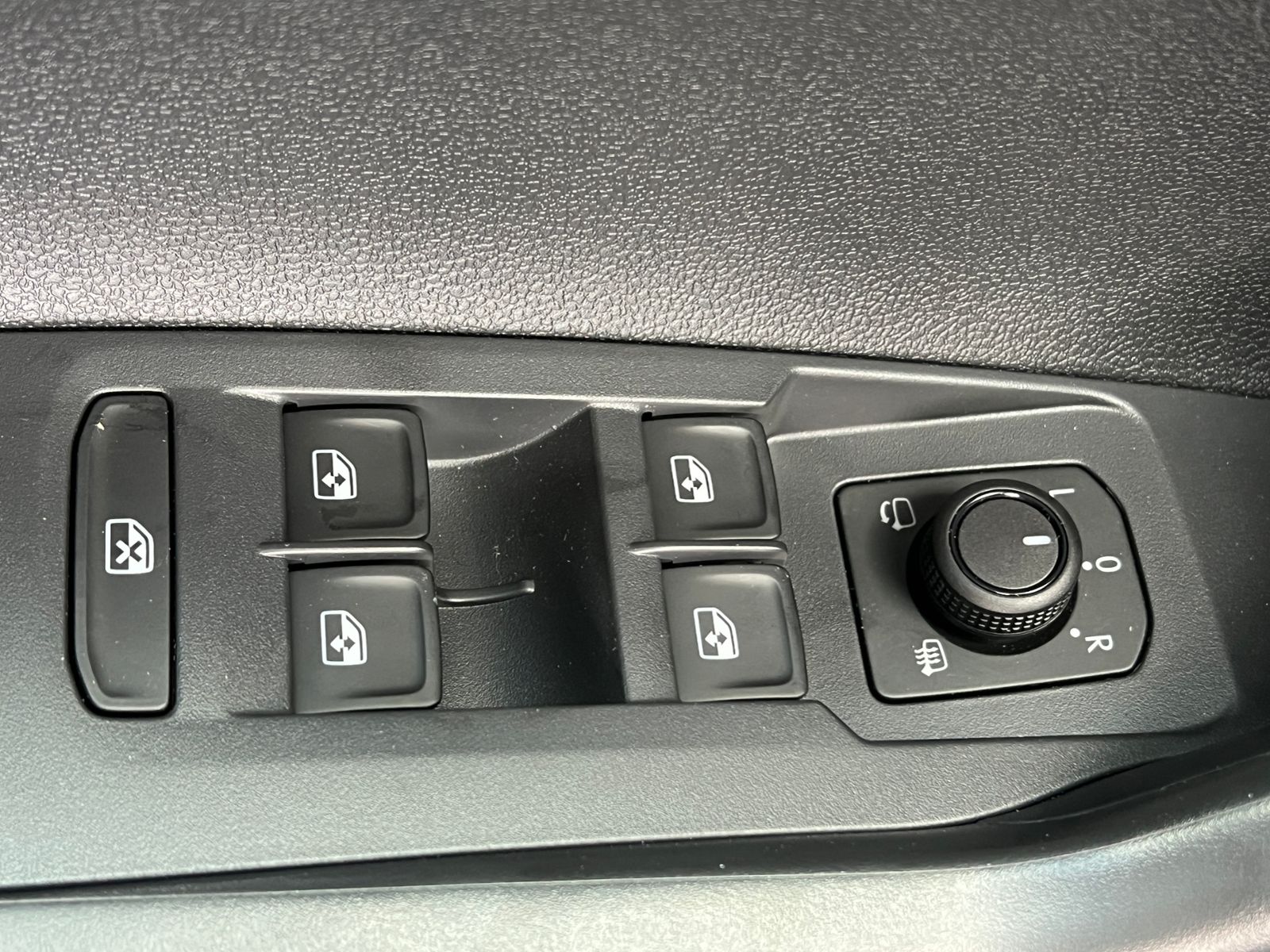 Fahrzeugabbildung Volkswagen Taigo Life 1.0 TSI DSG *IQ.Light, Ready2Discover