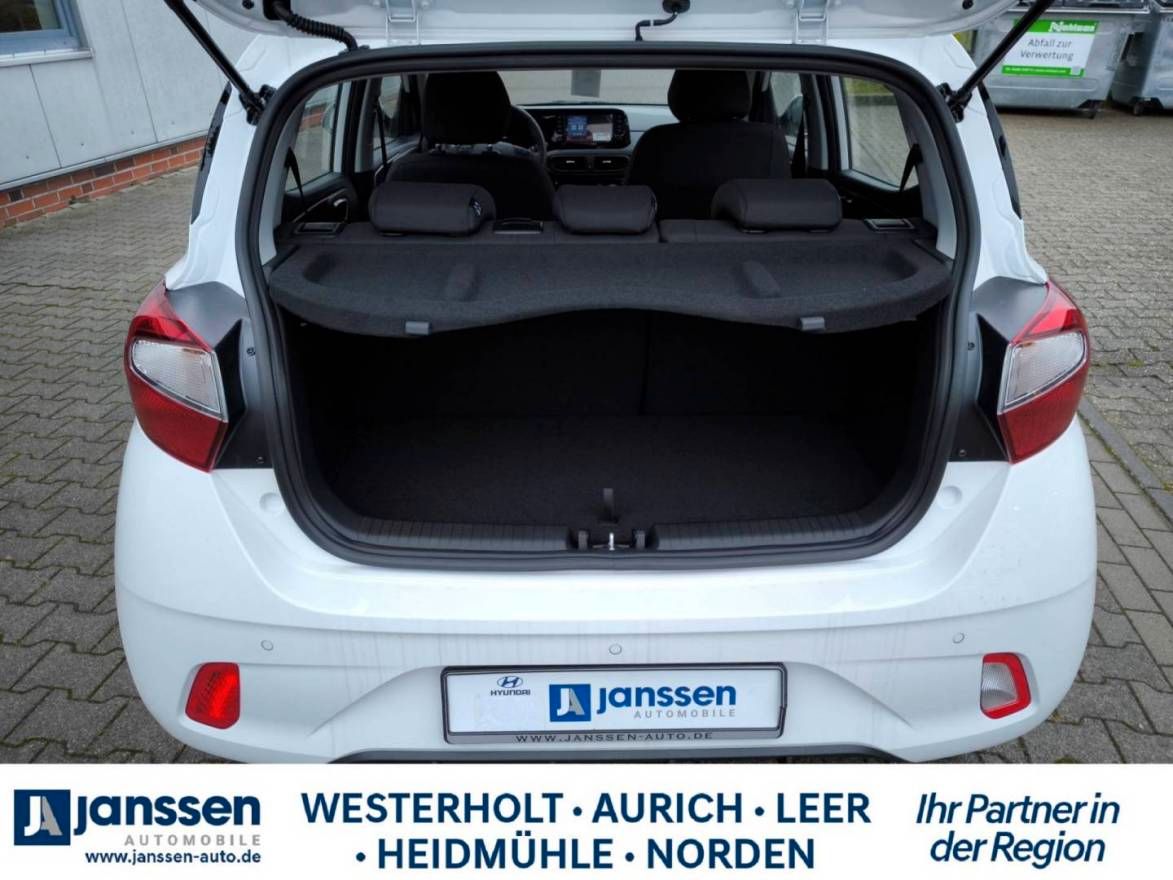 Fahrzeugabbildung Hyundai i10 1.0 Trend/ PDC hinten/Rückfahrkamera/Navi/Si