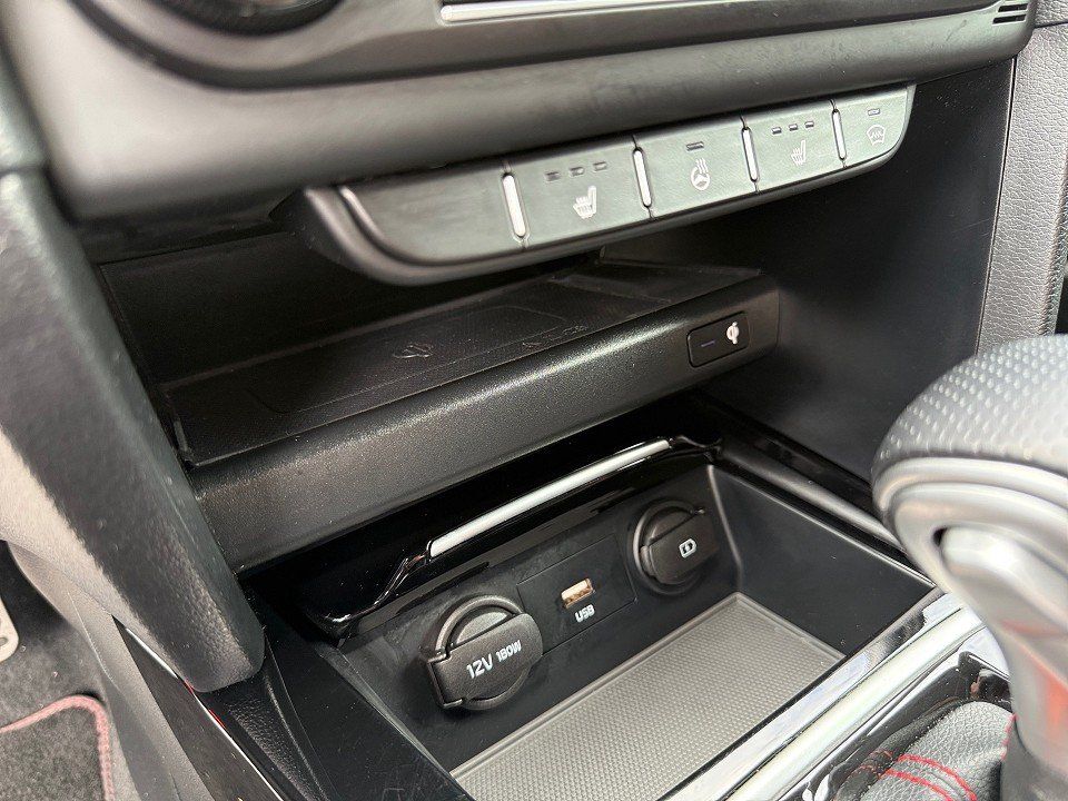 Fahrzeugabbildung Kia PROCEED GT 1.6T 1HD GARANTIE-1/29 KOMF-P JBL+NAV