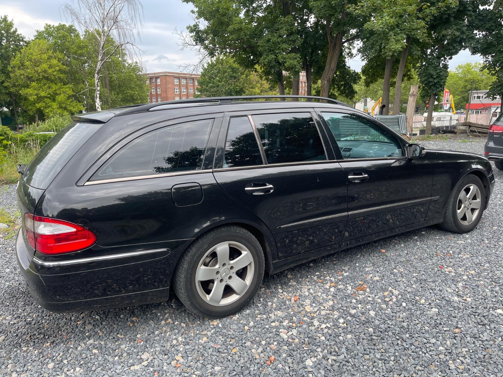Mercedes-Benz E280 2005 — engine 2.987 cm³, 190 HP (140kW)