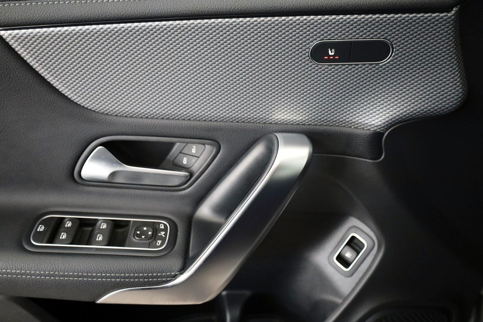 Fahrzeugabbildung Mercedes-Benz CLA 250e Progressive ,T.Leder,Navi,LED,SH,Kamera