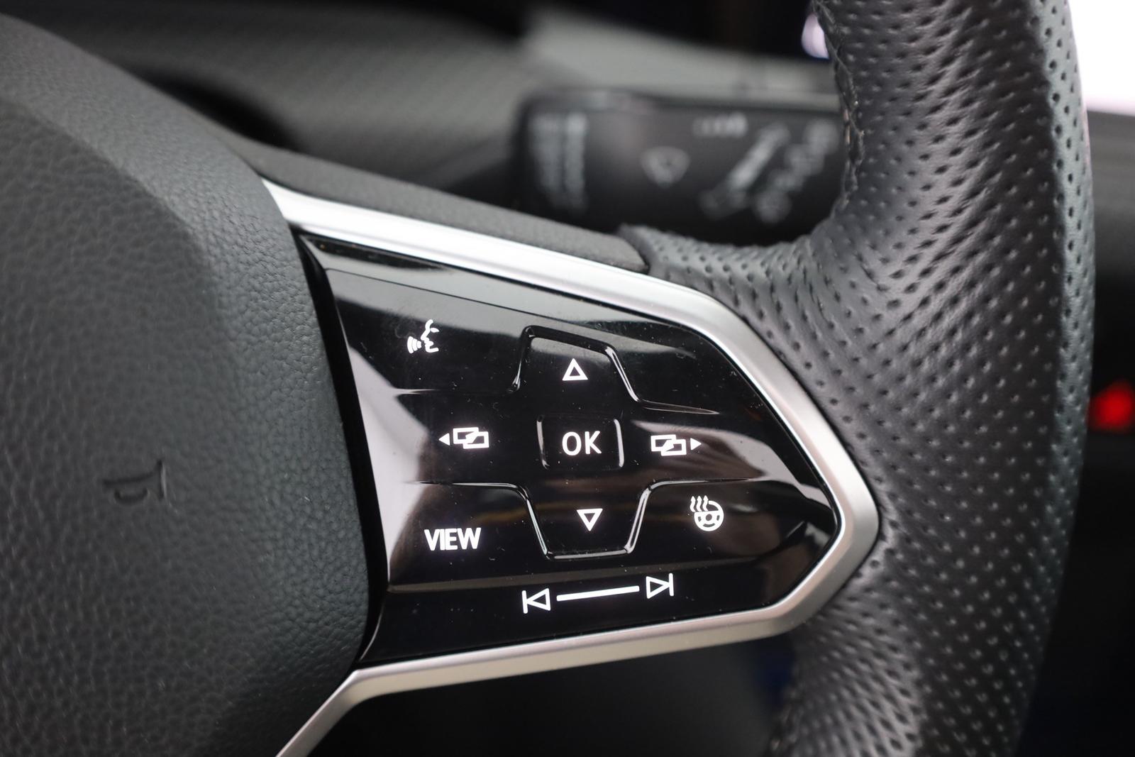 Volkswagen Golf VIII 1.5 TSI R-Line LED Panorama Navi ACC, миниатюра 17