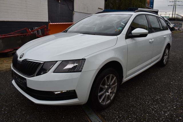 Skoda Octavia Combi Ambition 4x4  AHK 8 fach Motorsch.