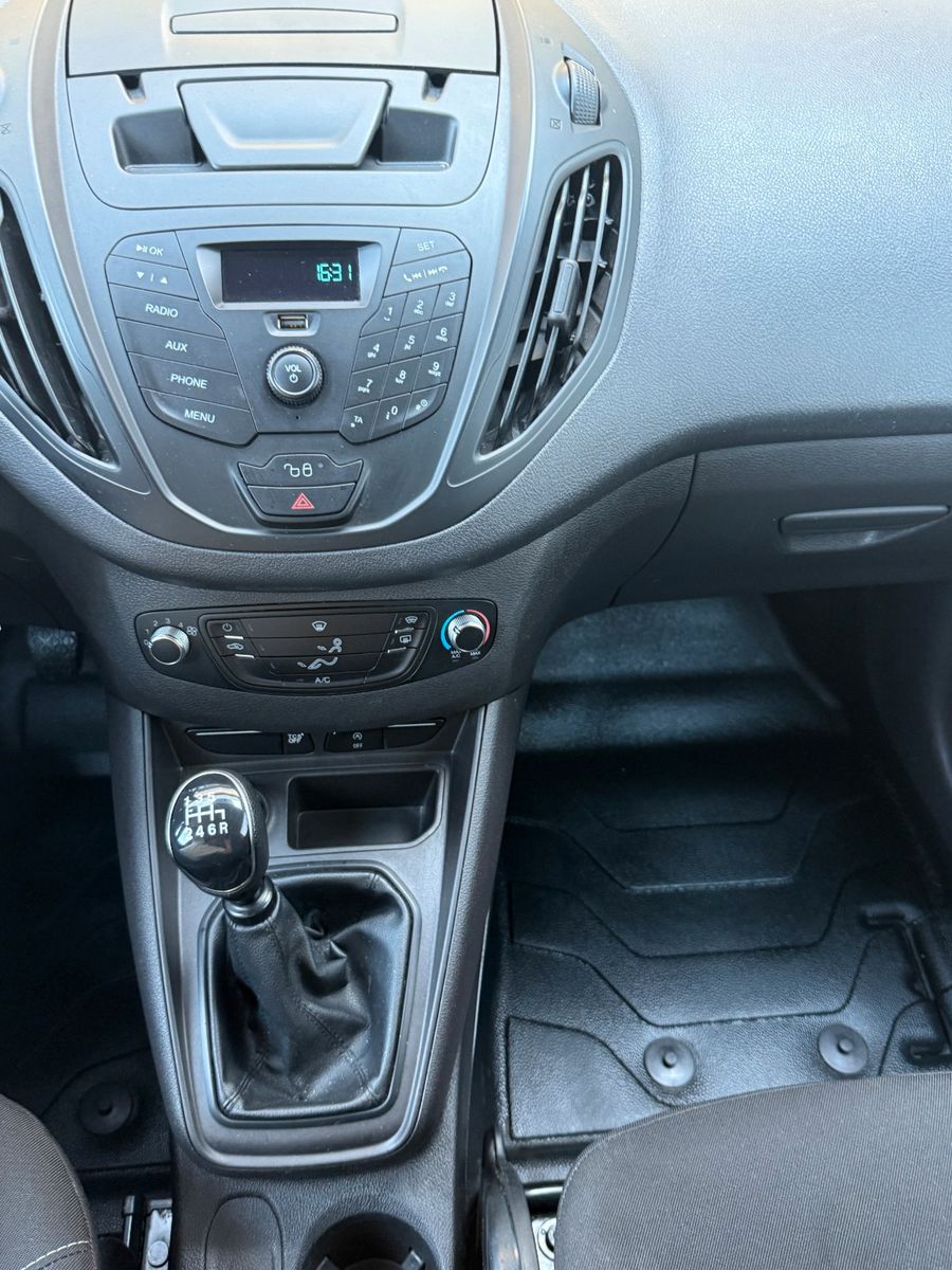 Fahrzeugabbildung Ford Transit Courier Trend