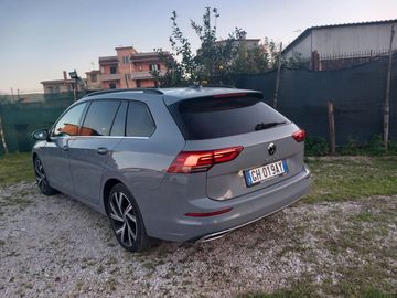 Volkswagen Golf - 5