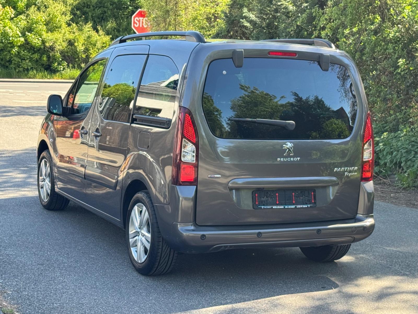 Peugeot Partner Tepee Allure 1HD/PEUGEOT SCHECKHEFT/NAVI
