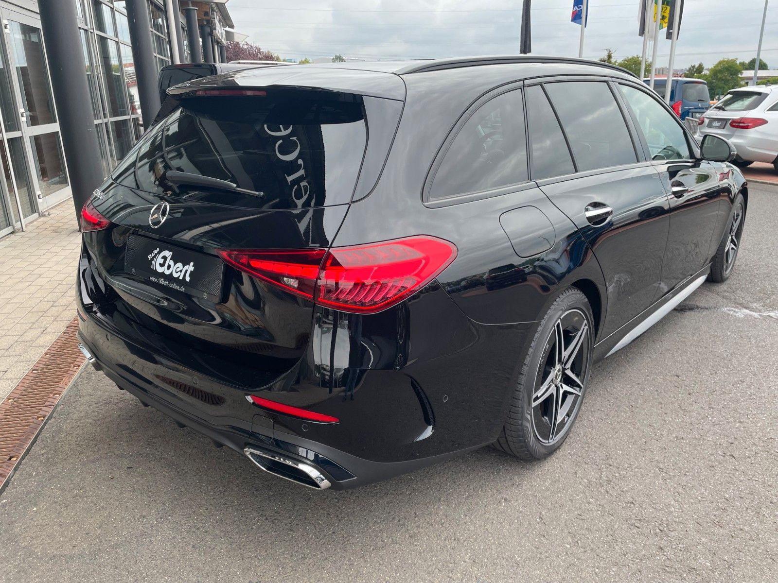 Fahrzeugabbildung Mercedes-Benz C 200 d T AMG+Night+360°+Digital+Memory+Keyless