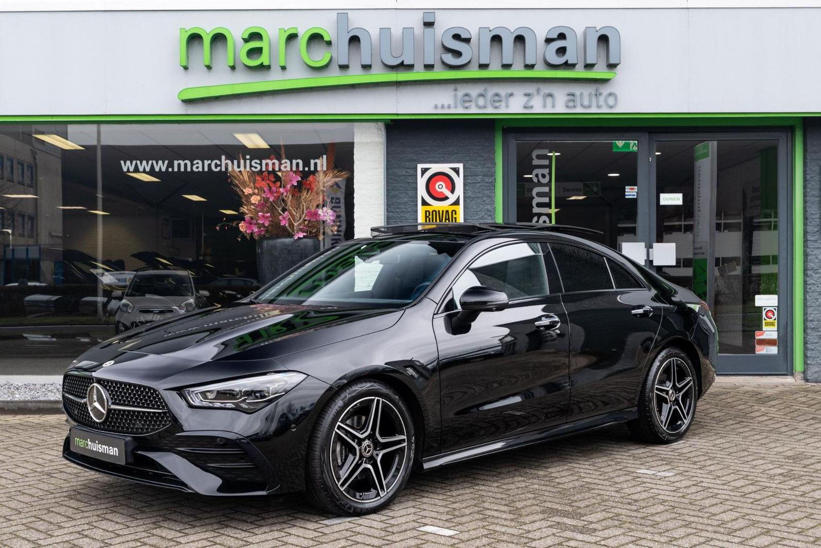 Mercedes-Benz CLA 180 AMG Line / PANOROOF / HEAD UP / NIGHT /