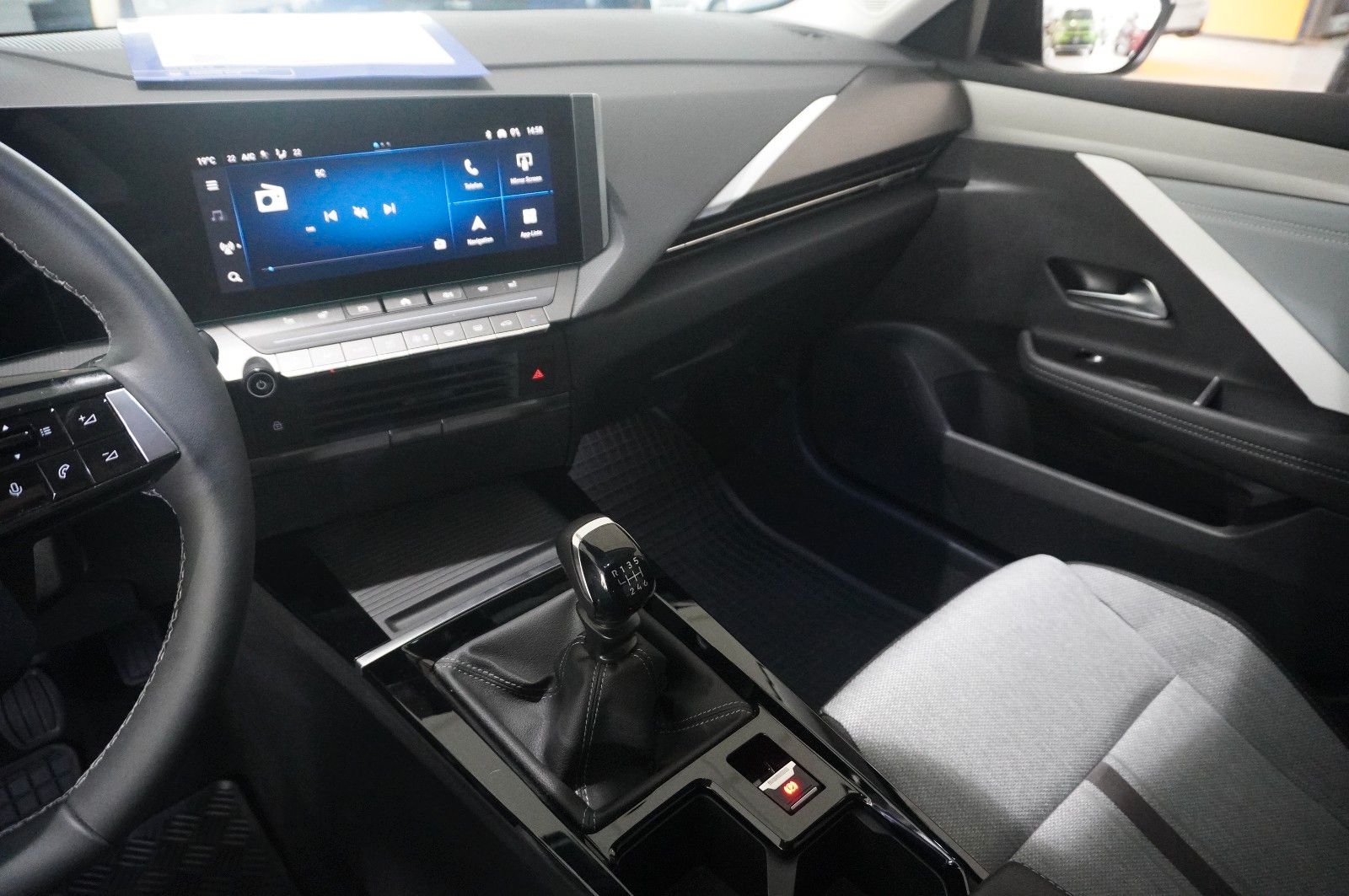 Fahrzeugabbildung Opel Astra ST 1.5D ELEGANCE NAVI/LED/KAMERA/SH/VIRT.