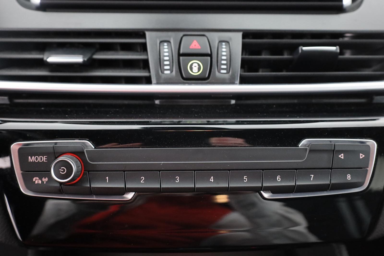 BMW 218 iA Gran Tourer M Sport LED Navi Teilleder PDC, миниатюра 12