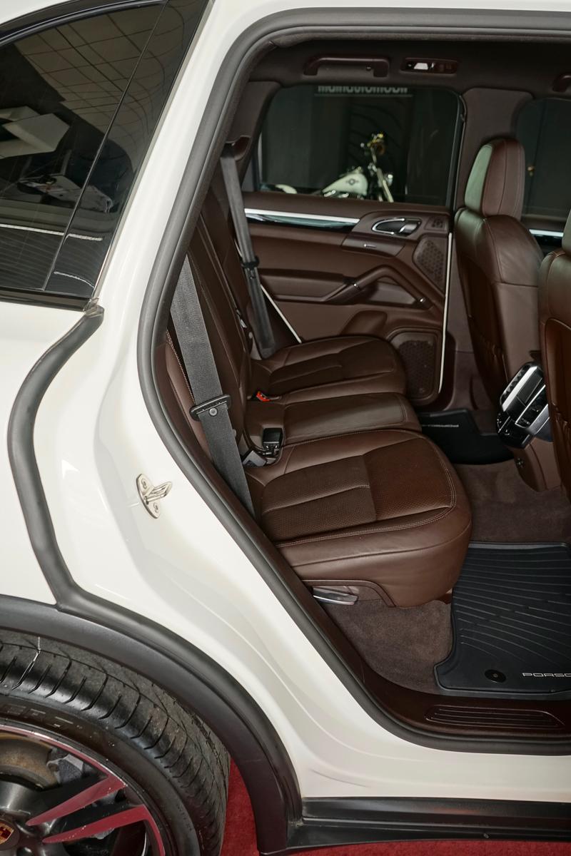 Porsche Cayenne Diesel ACC AHK PDLS Standheizung 14-Wege