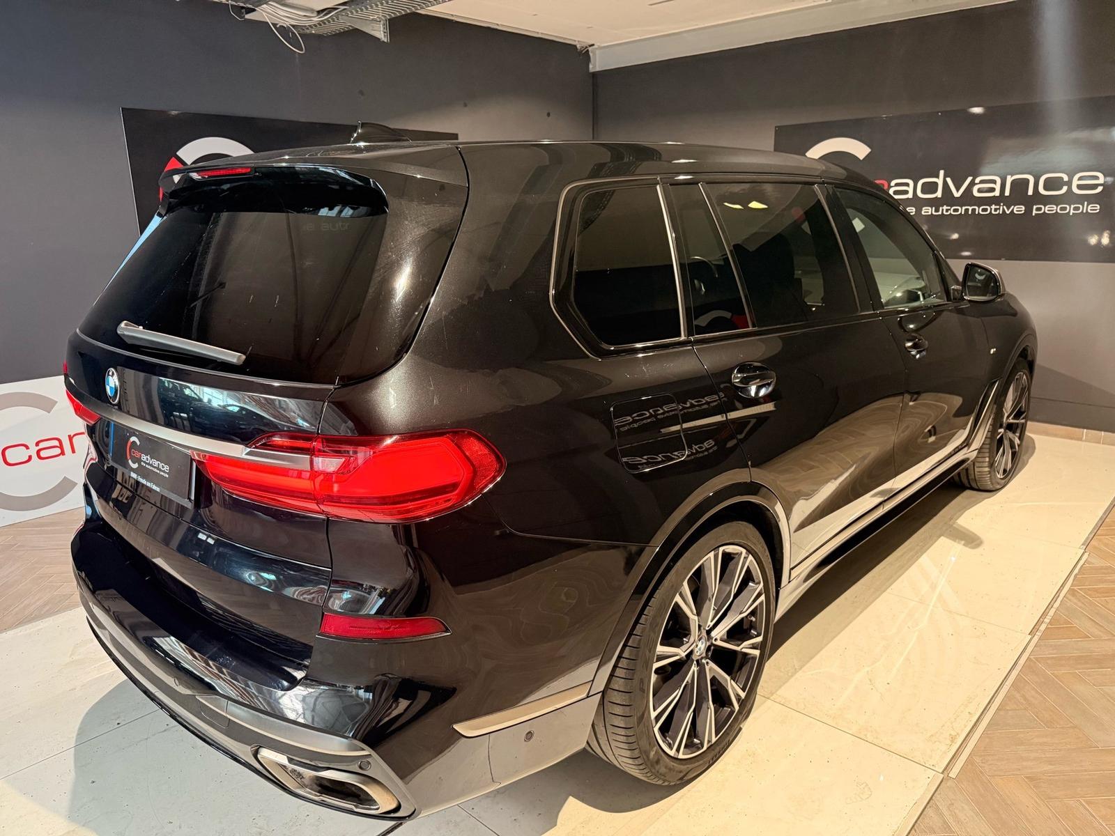 BMW X7 M50d M Sport Pro "22" B&W – 8