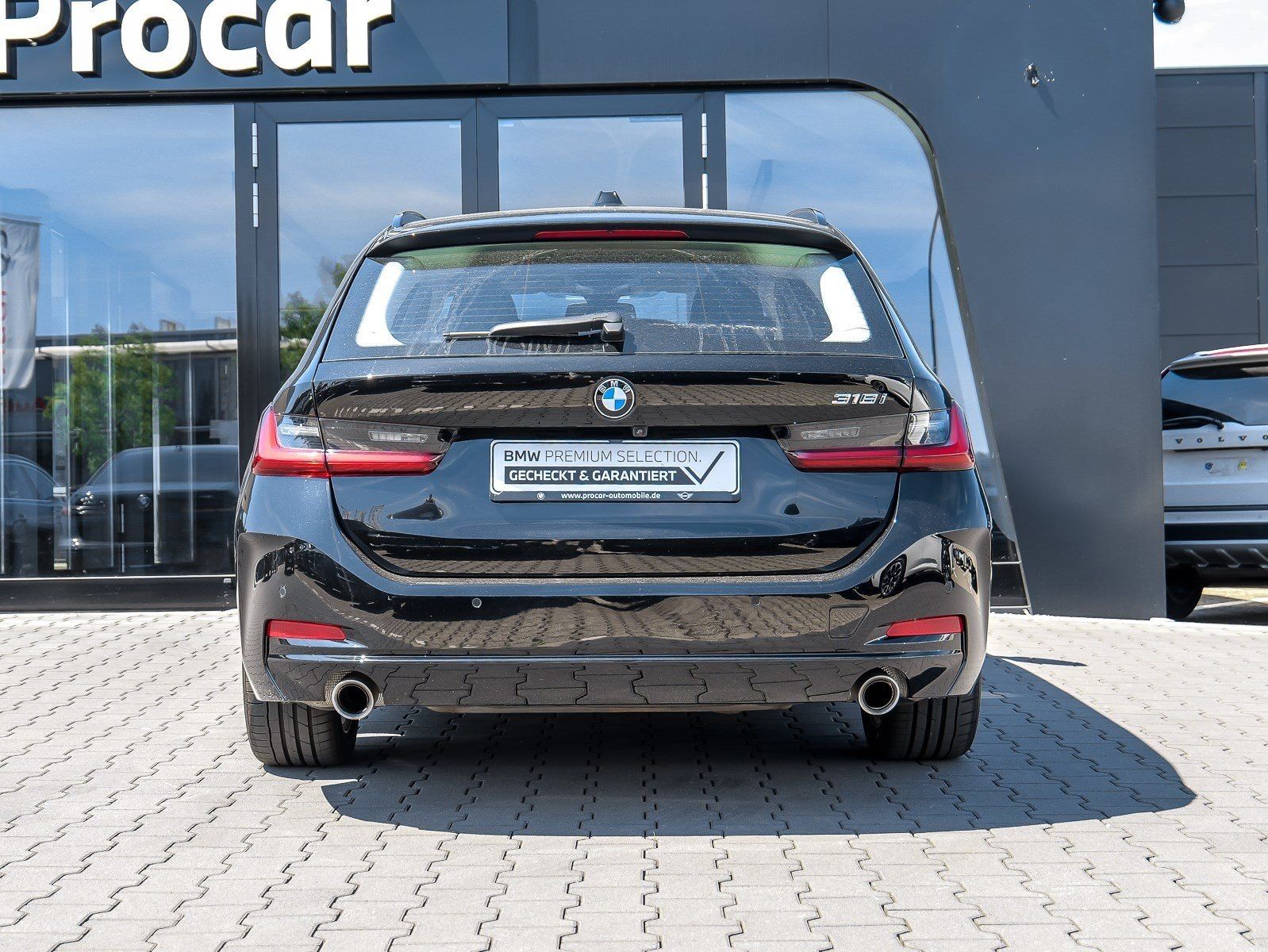 BMW 318i Touring RFK NAVI LED PDC V+H DAB Parkass. foto 11