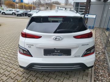 Fahrzeugabbildung Hyundai KONA Elektro ADVANTAGE 100kw NAVI Wärmepumpe