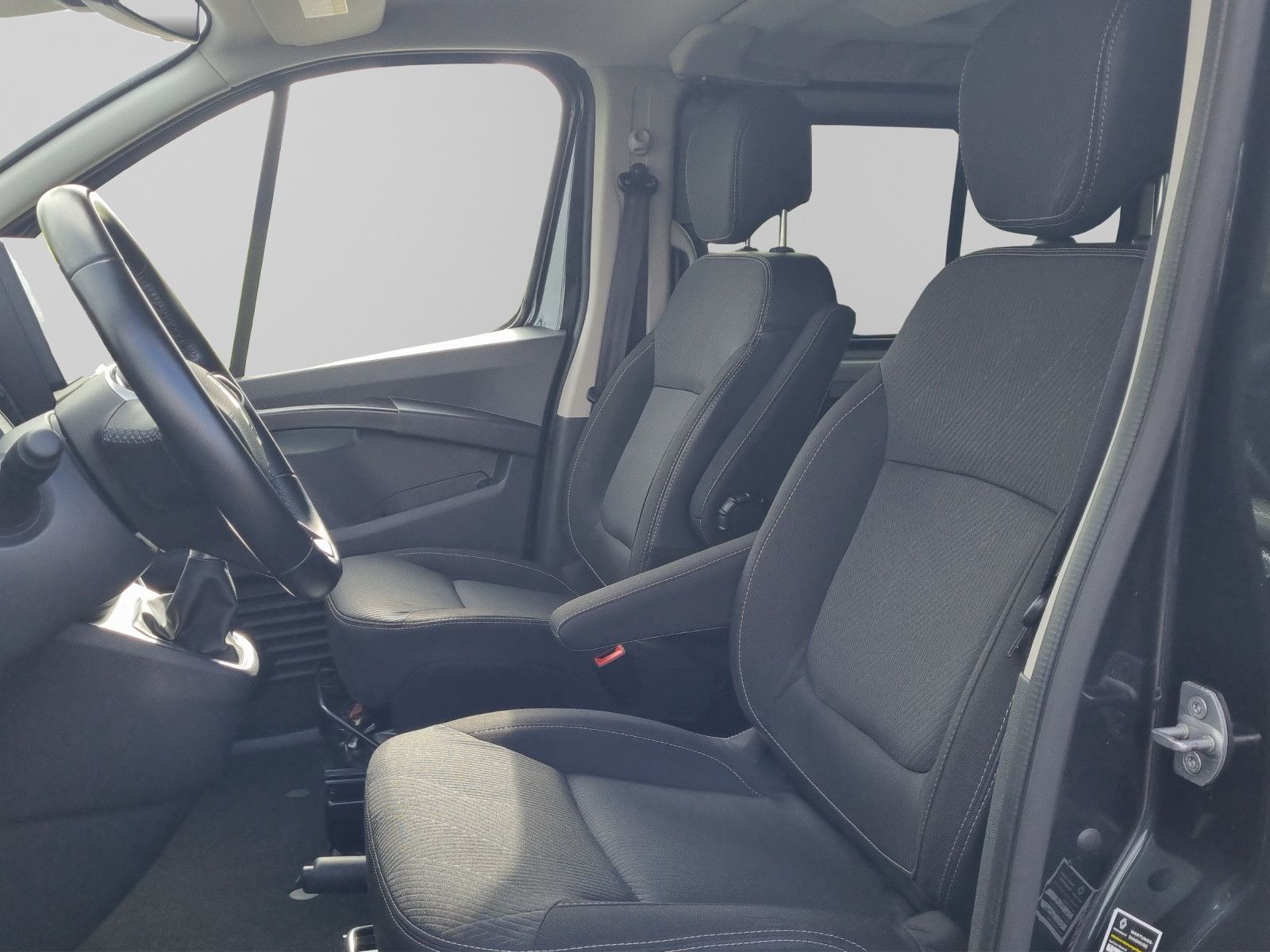 Fahrzeugabbildung Renault Trafic Combi L2H1 Grand SpaceClass 2,0 dCi autom