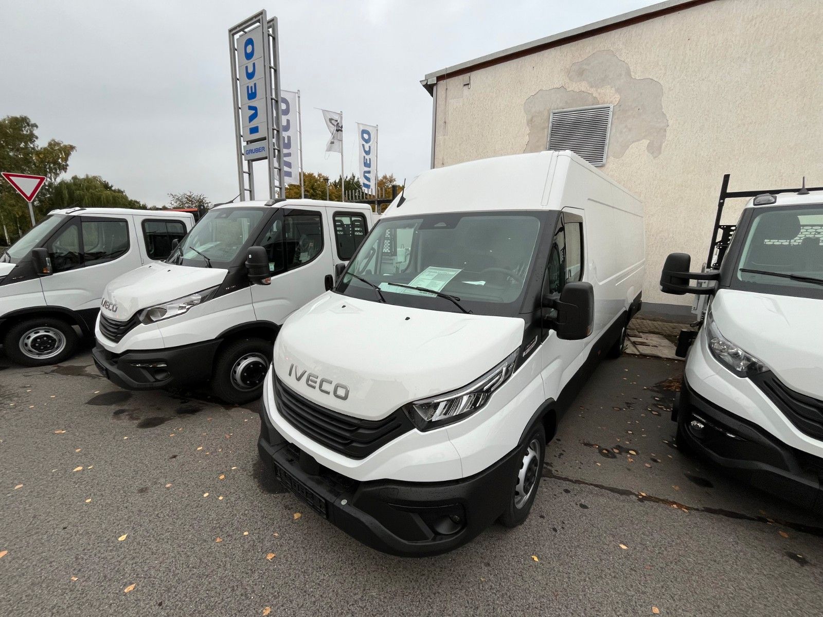 Fahrzeugabbildung Iveco Daily 35 S 21HA8 V  Motor: 2.998 ccm 206,72 PS