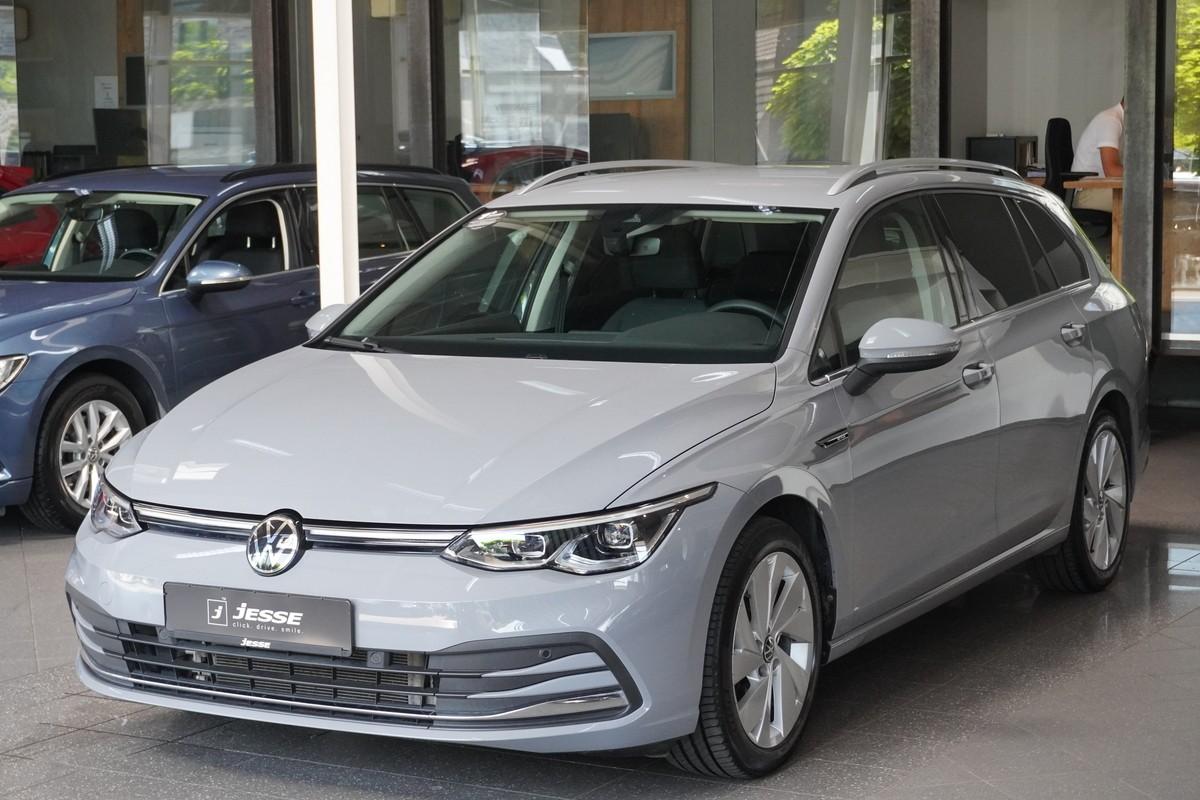 Volkswagen Golf VIII 2.0 TSI Style LED ACC Massage AHK