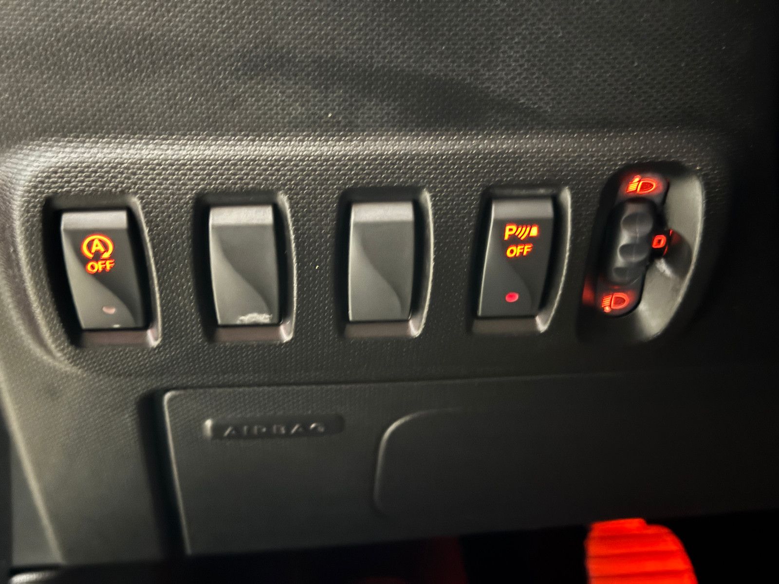 Fahrzeugabbildung Smart ForFour PASSION NAVI PDC SITZHEIZUNG SCHECKHEFT