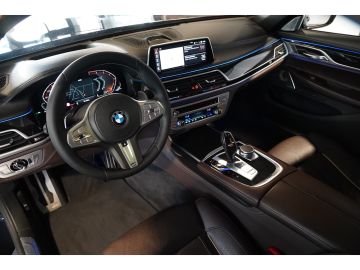BMW 750 - 10