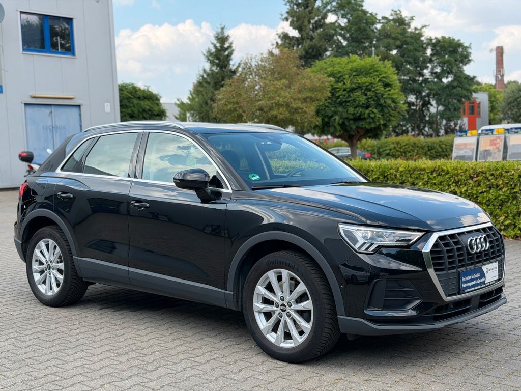 Image of Audi Q3