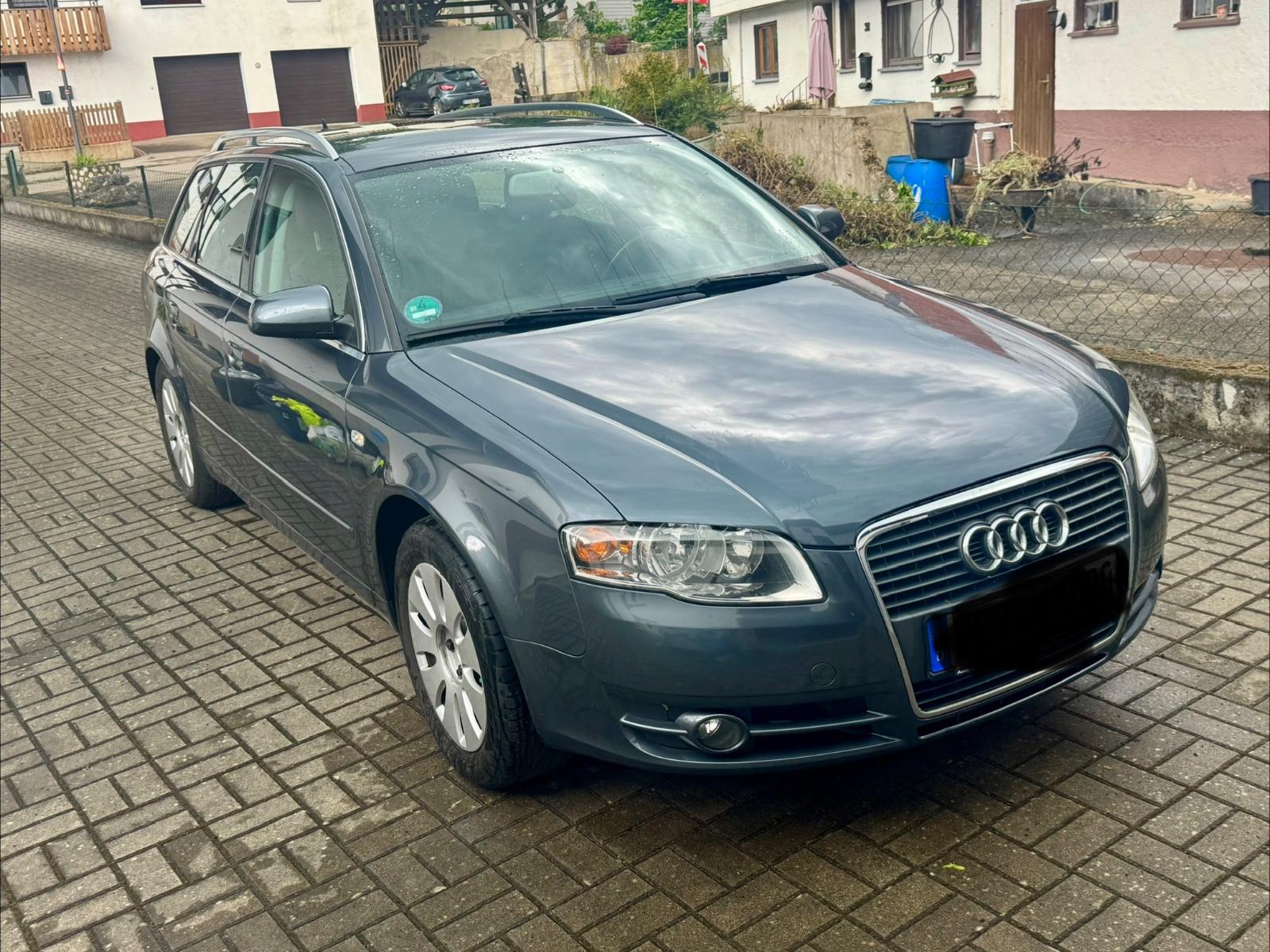 Audi A4 2006 — interior