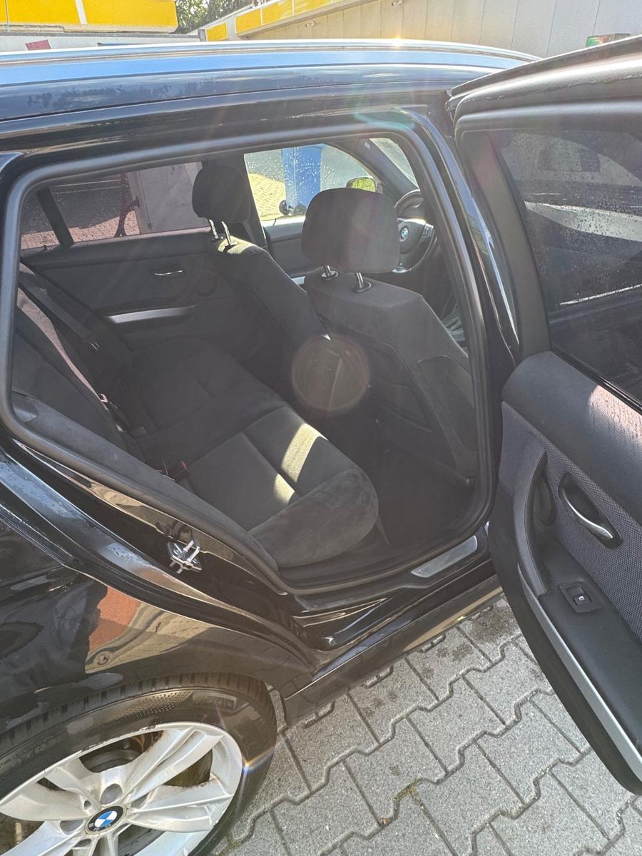 BMW 318 2012 — photo 9