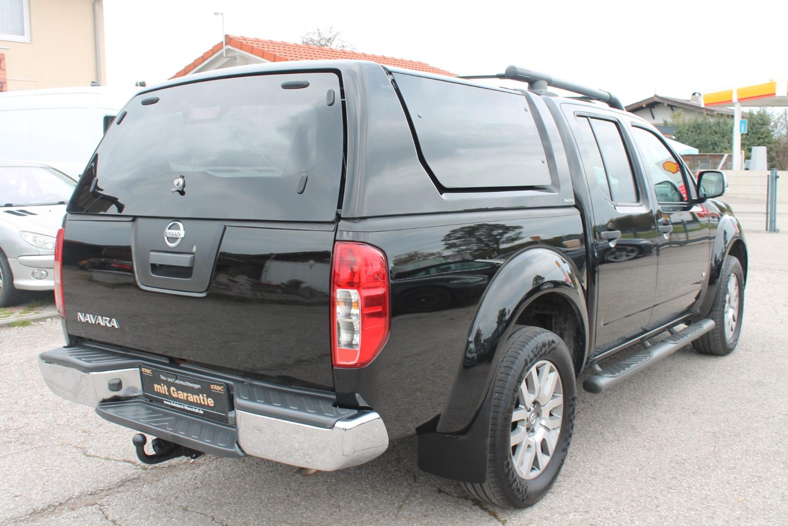 Nissan Navara LE Double Cab 3.0 dCi V6 231 ch BVA 4x4 / 112 021 km / Hardtop / Toit ouvrant / Bose / Cuir / Caméra de recul