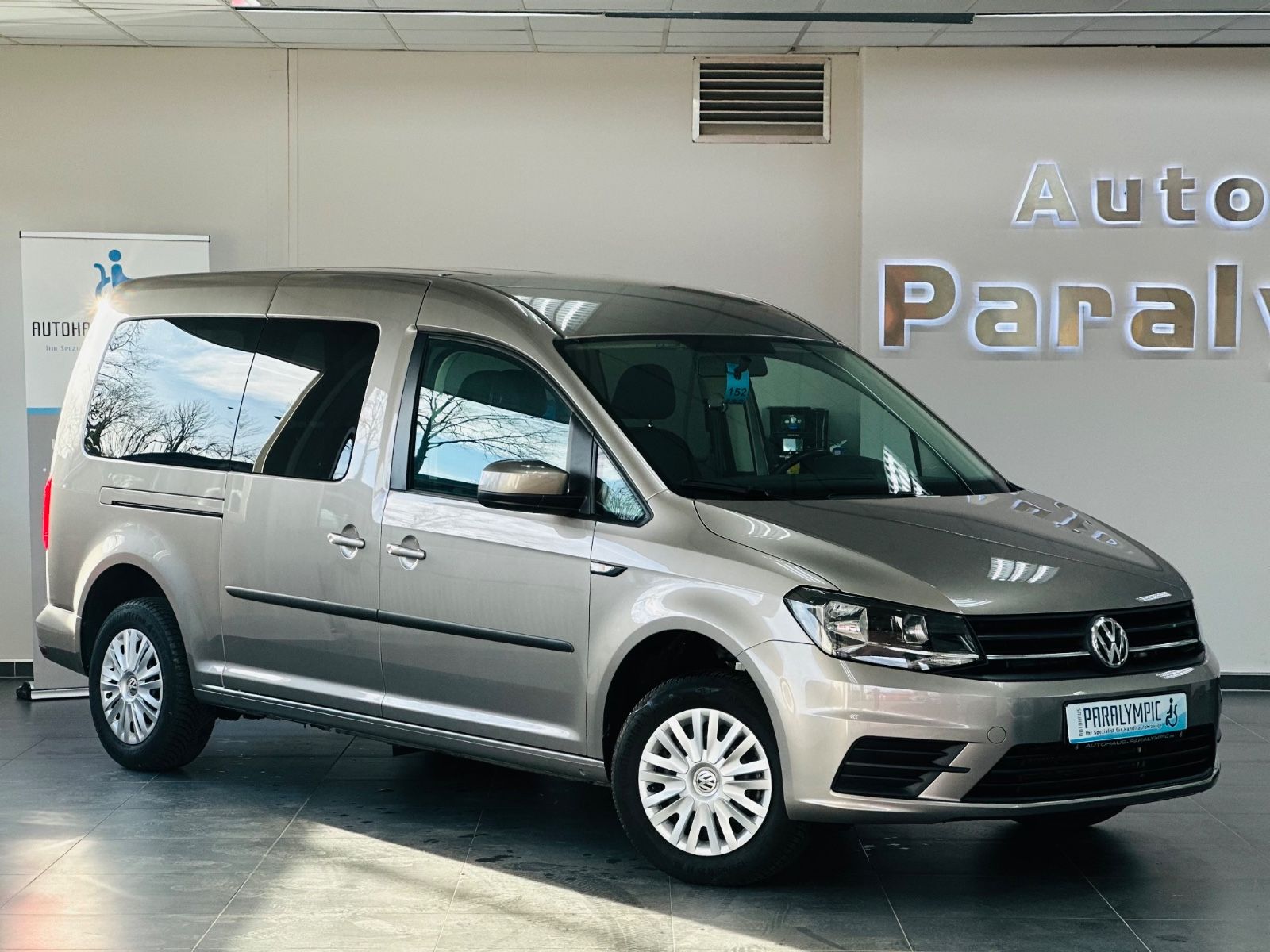 Caddy Maxi TSI Behindertengerecht-Rampe