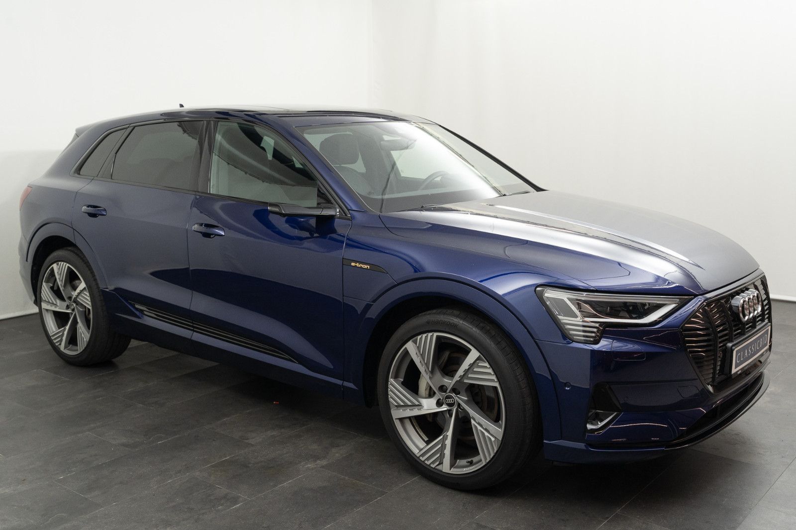 Audi e-tron 55 quattro advanced imagem 2