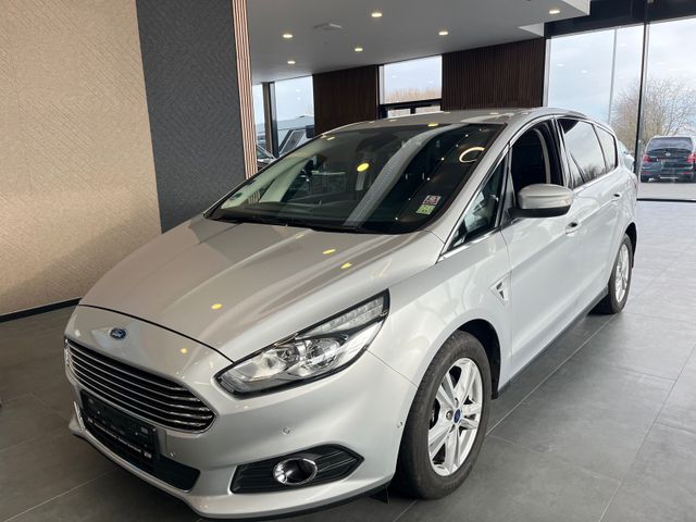 Ford S-Max S-MAX Titanium